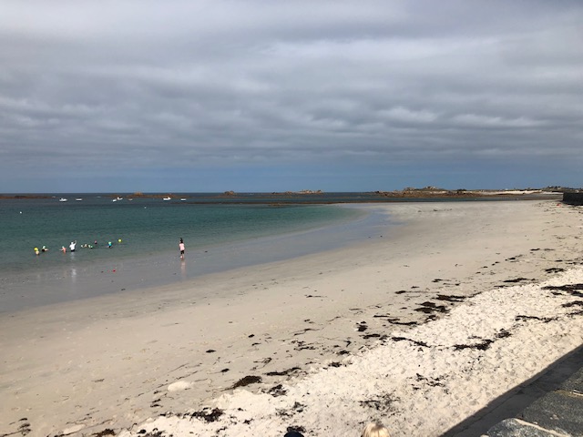 Cobo Bay | Guernsey with Kids